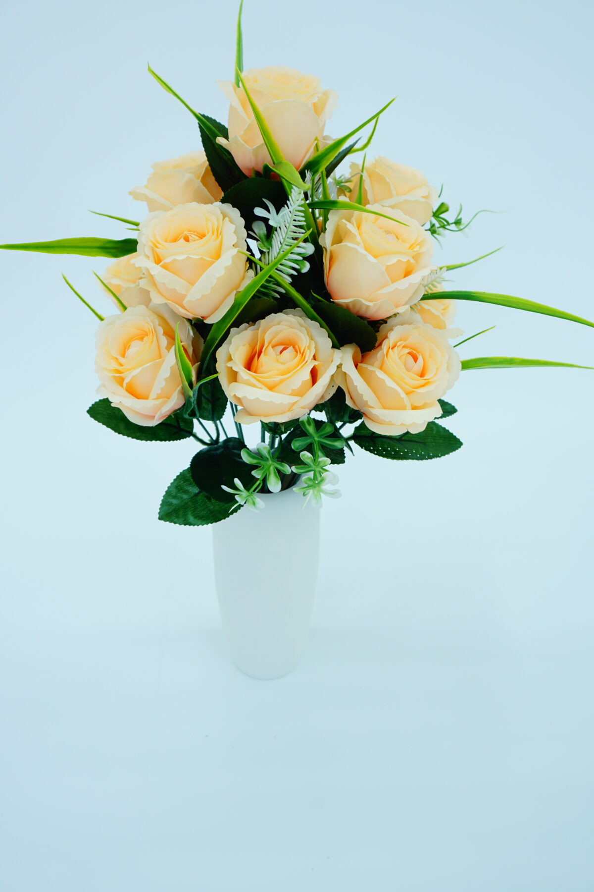 Faux Hydrangea Tabletop Bouquet with Multiple Heads for Elegant Home Styling - Image 3