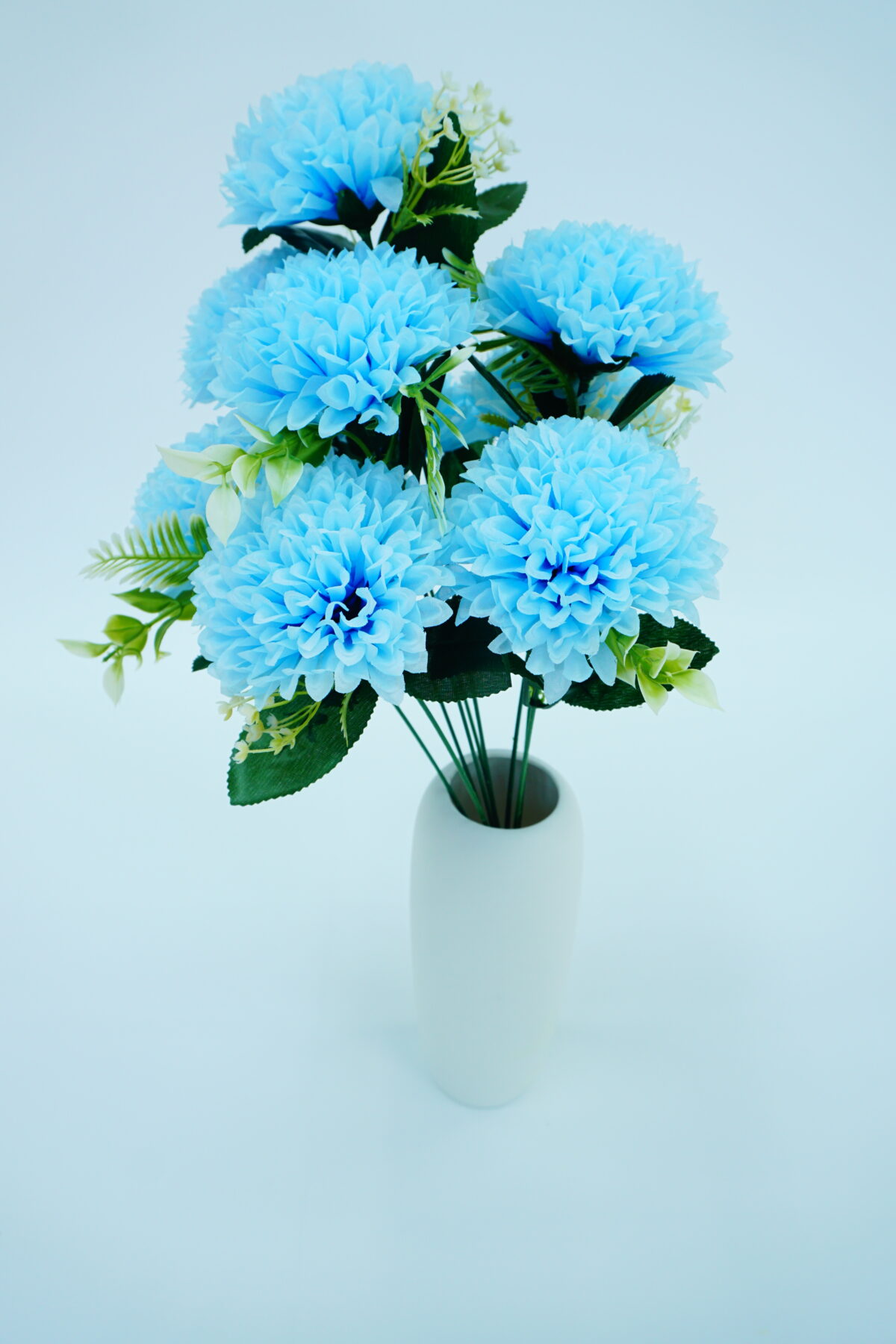 High-Quality Artificial Multi-Head Chrysanthemum Bouquet for Home Decoration - Image 4